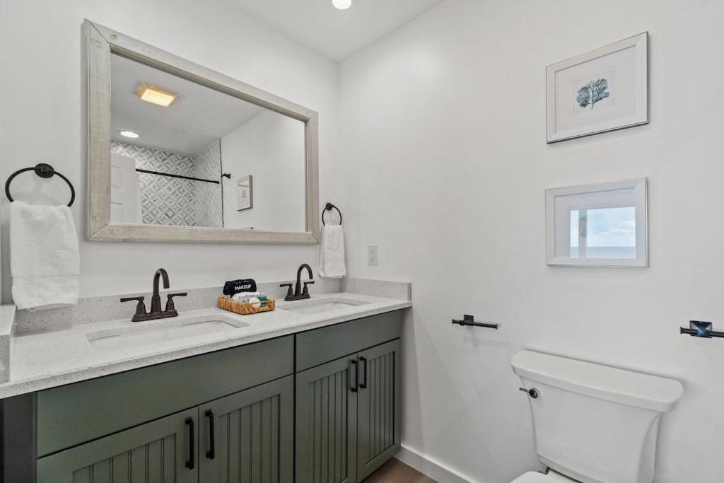 Newly Remodeled Beachfront Townhome - Sleeps 14 Panama City Beach Exterior photo
