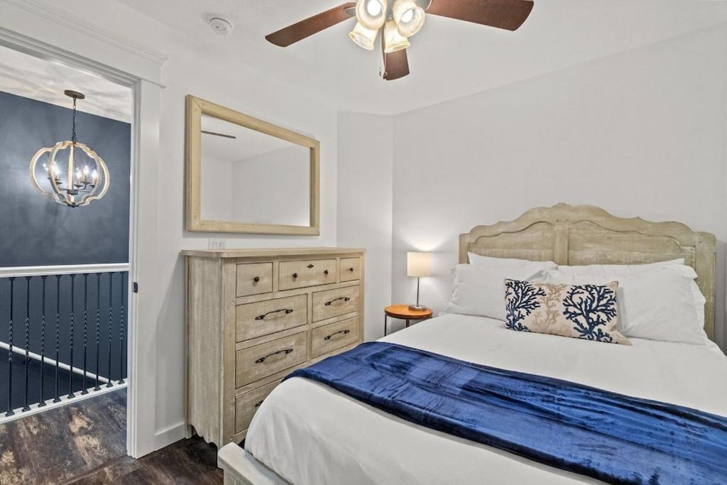 Newly Remodeled Beachfront Townhome - Sleeps 14 Panama City Beach Exterior photo