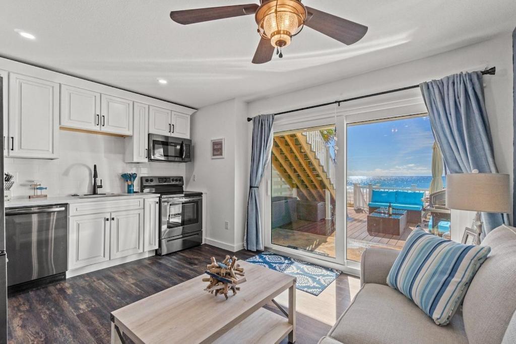 Newly Remodeled Beachfront Townhome - Sleeps 14 Panama City Beach Exterior photo